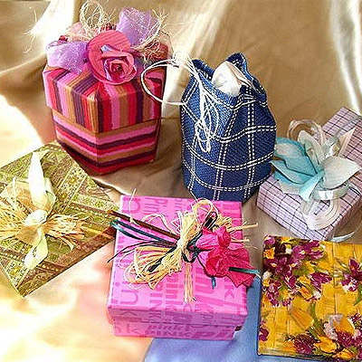 18 оригинальных идей упаковки и оформления новогодних подарков своими руками | VK